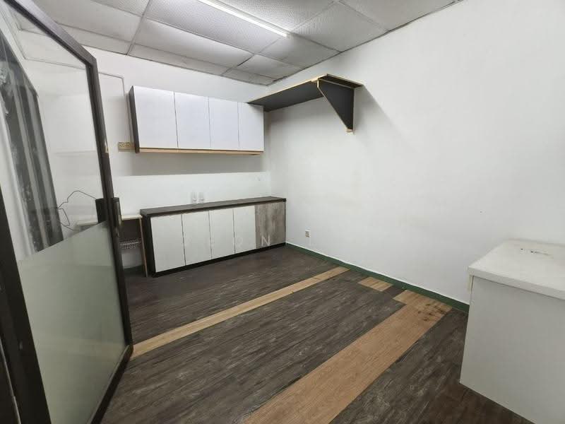 Gudang untuk Disewa di Taman Tan Sri Yaacob (Johor Bahru) - Zeon Lim - Interior - PropertyGuru.com.my