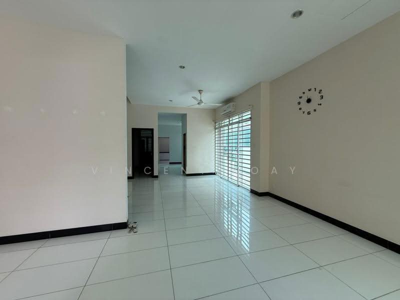 Rumah Berkembar untuk Dijual di Gelugor (Penang) - Vincent Koay - Living Room - PropertyGuru.com.my