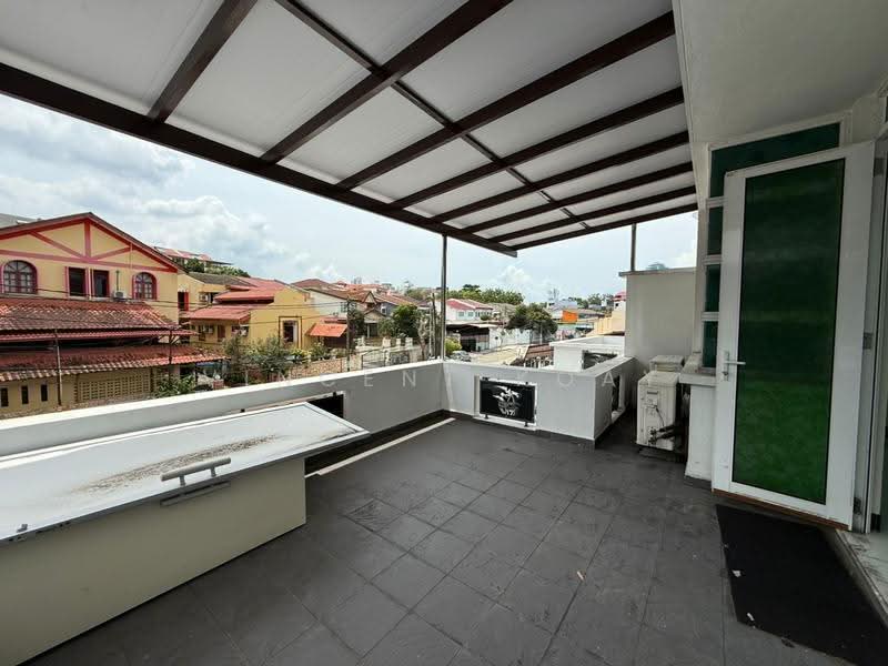 Rumah Berkembar untuk Dijual di Gelugor (Penang) - Vincent Koay - Balcony - PropertyGuru.com.my