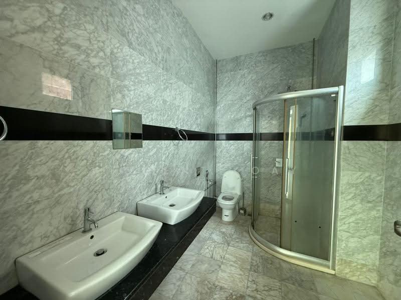 Rumah Berkembar untuk Dijual di Gelugor (Penang) - Vincent Koay - Bathroom - PropertyGuru.com.my