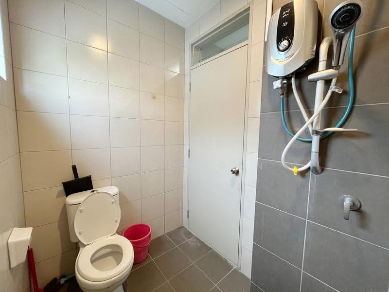 2-storey Terraced House for Sale in Bandar Rimbayu (Telok Panglima Garang) - Anddy Gan - Bathroom - PropertyGuru.com.my