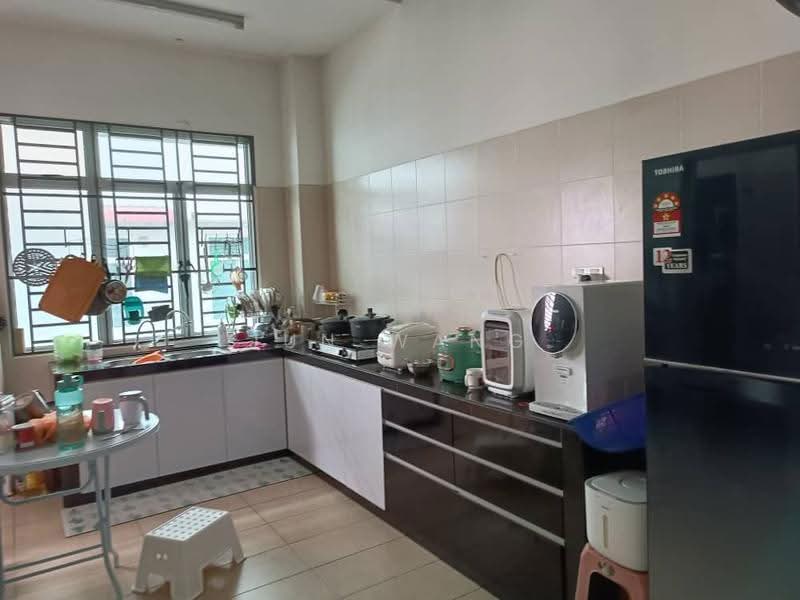 2-storey Terraced House for Sale in Austin (Johor Bahru) - Jun Wang - Kitchen - PropertyGuru.com.my