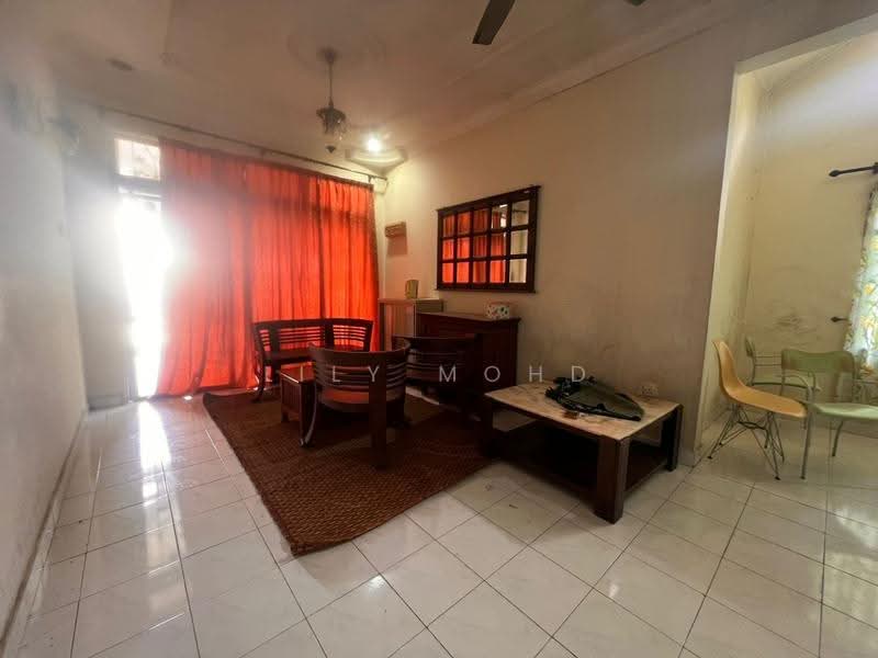 Terraced House for Sale in Johor Bahru (Johor) - Lily Mohd - Living Room - PropertyGuru.com.my