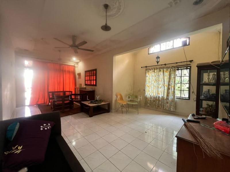 Terraced House for Sale in Johor Bahru (Johor) - Lily Mohd - Living Room - PropertyGuru.com.my