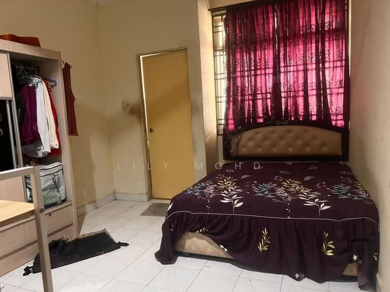 Terraced House for Sale in Johor Bahru (Johor) - Lily Mohd - Bedroom - PropertyGuru.com.my