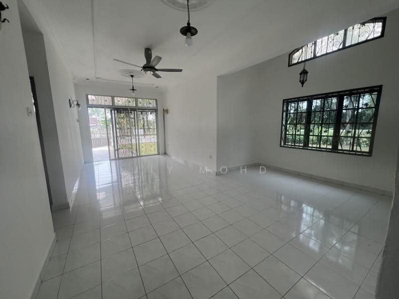 Terraced House for Sale in Johor Bahru (Johor) - Lily Mohd - Living Room - PropertyGuru.com.my