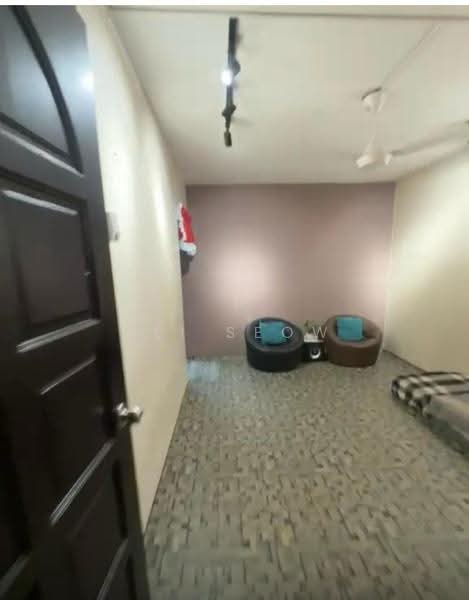 Flat for Rent at Taman Seri Damai - Lei Seow - Living Room - PropertyGuru.com.my
