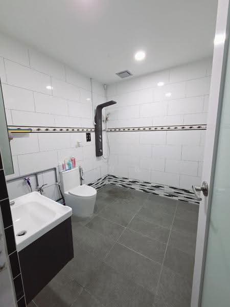 Rumah Teres 1-Tingkat untuk Dijual di Taman Sentosa (Klang) - Leon Ng - Bathroom - PropertyGuru.com.my