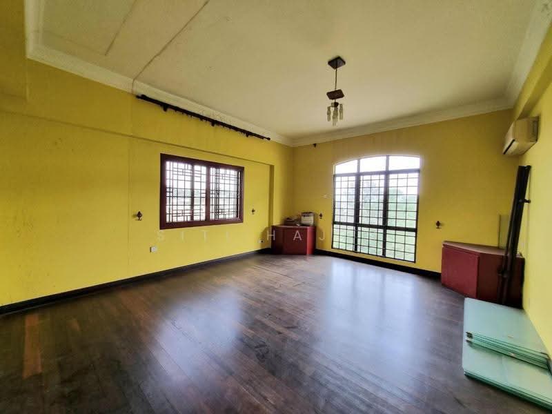 Condominium for Sale at Sri Alam Condominium - Siti Hajar - Living Room - PropertyGuru.com.my