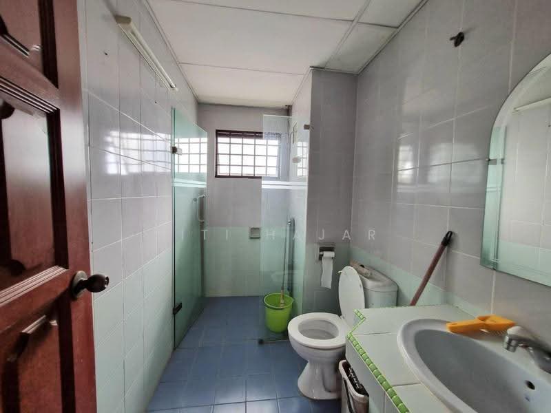 Condominium for Sale at Sri Alam Condominium - Siti Hajar - Bathroom - PropertyGuru.com.my