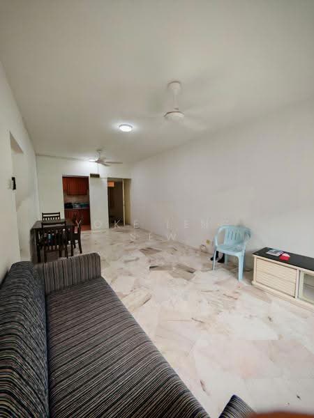Apartment for Rent at Pangsapuri Saraka - Yoke Leng Sew - Living Room - PropertyGuru.com.my