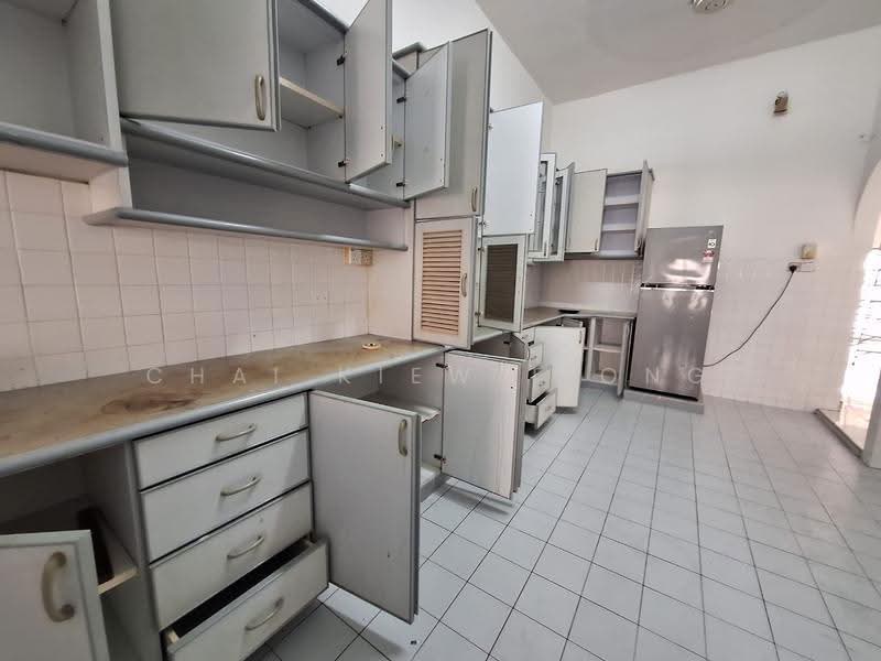 2-storey Terraced House for Sale in Kubang Buaya (Kuantan) - Chai Kiew Tiong - Kitchen - PropertyGuru.com.my