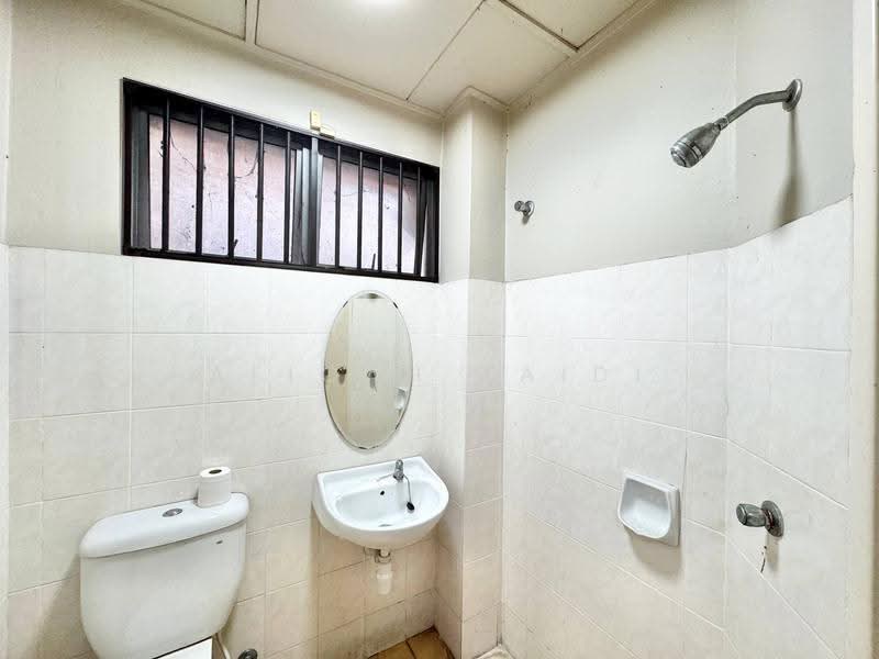 Rumah Teres 2-Tingkat untuk Dijual di Seksyen 5 (Kota Damansara) - Afiqah zaidi - Bathroom - PropertyGuru.com.my