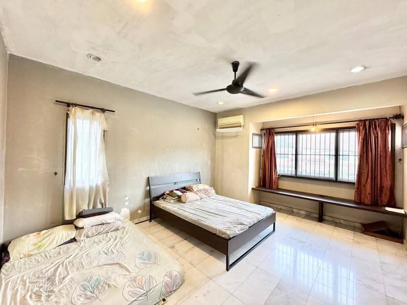 Rumah Teres 2-Tingkat untuk Dijual di Seksyen 5 (Kota Damansara) - Afiqah zaidi - Bedroom - PropertyGuru.com.my