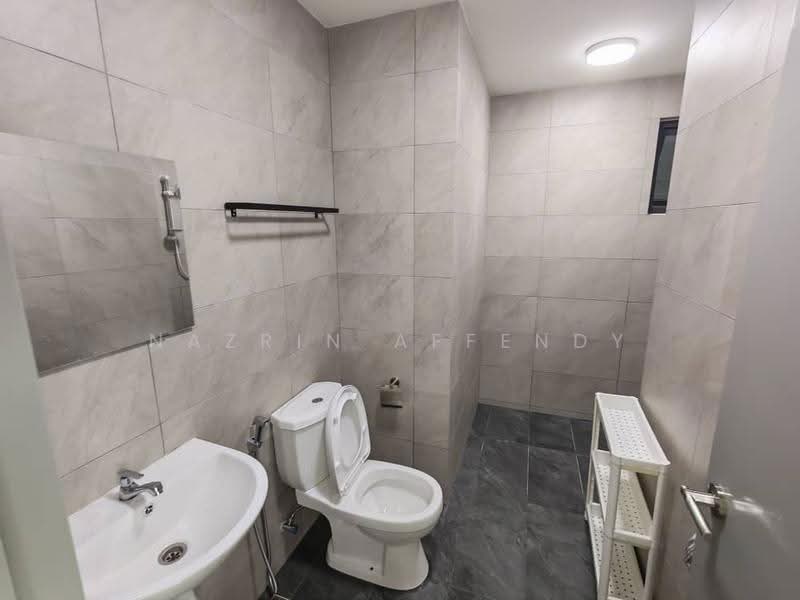 Kediaman Servis untuk Disewa di Tulip Residence - Nazrin Affendy - Bathroom - PropertyGuru.com.my