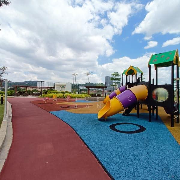 Kondominium untuk Dijual di Hillcrest Heights - Janice CC Tan - Exterior - PropertyGuru.com.my