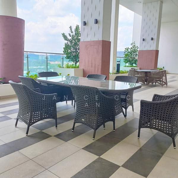 Kondominium untuk Dijual di Hillcrest Heights - Janice CC Tan - Balcony - PropertyGuru.com.my