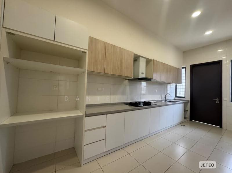 Semi-Detached House for Sale in Eco Sanctuary (Telok Panglima Garang) - Daniel Kok - Kitchen - PropertyGuru.com.my