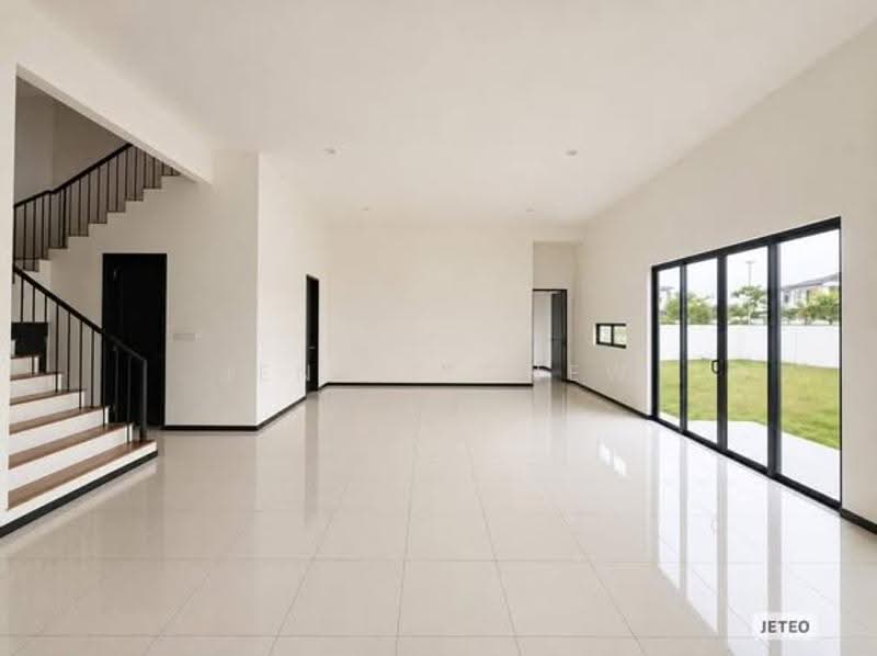 Semi-Detached House for Sale in Telok Panglima Garang (Selangor) - Jennie Chew - Living Room - PropertyGuru.com.my