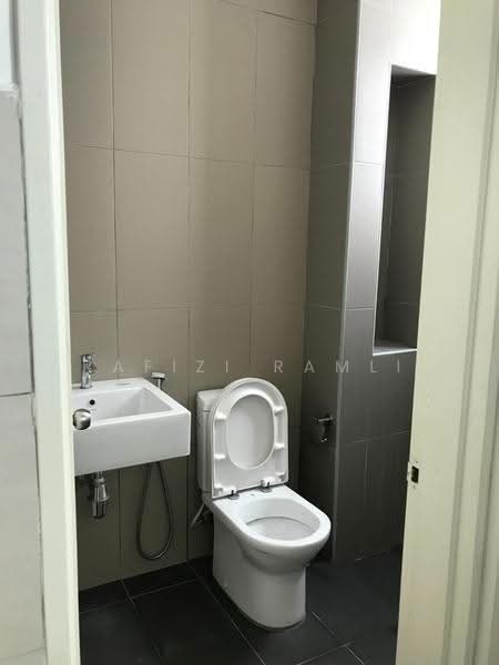 Rumah Teres 3-Tingkat untuk Disewa di Cyberjaya (Selangor) - Rafizi Ramli - Bathroom - PropertyGuru.com.my