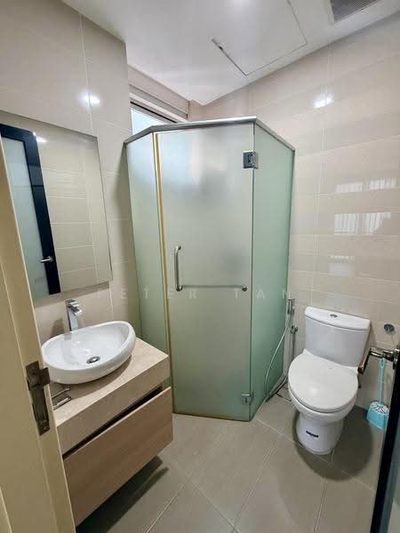 Pejabat untuk Disewa di KLCC (KL City Centre) - Peter Tan - Bathroom - PropertyGuru.com.my