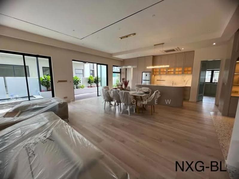 Rumah Berkembar untuk Dijual di Kota Kemuning (Shah Alam) - Jennie Chew - Living Room - PropertyGuru.com.my