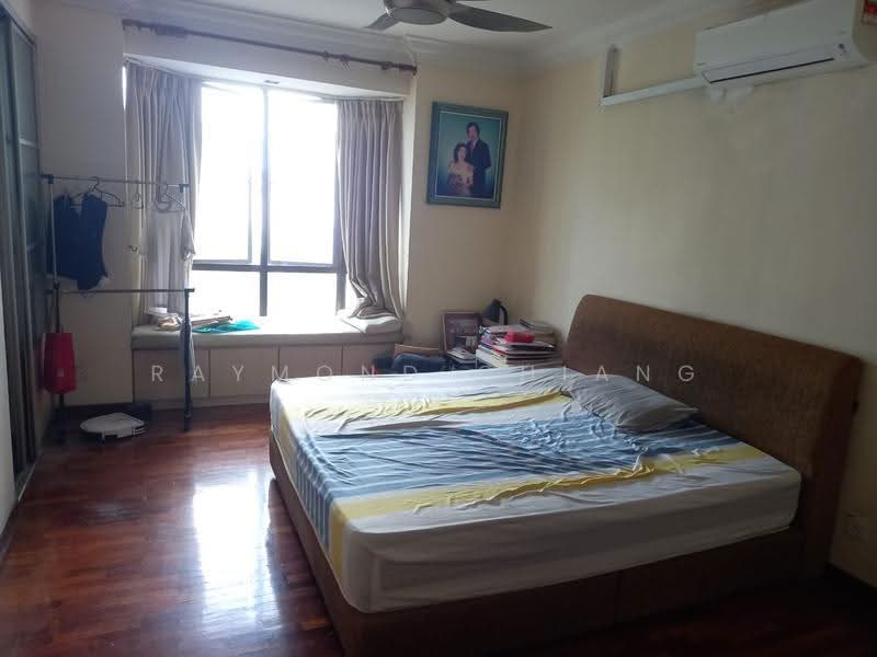 Kondominium untuk Dijual di Casa Tropicana - Raymond Chiang - Bedroom - PropertyGuru.com.my