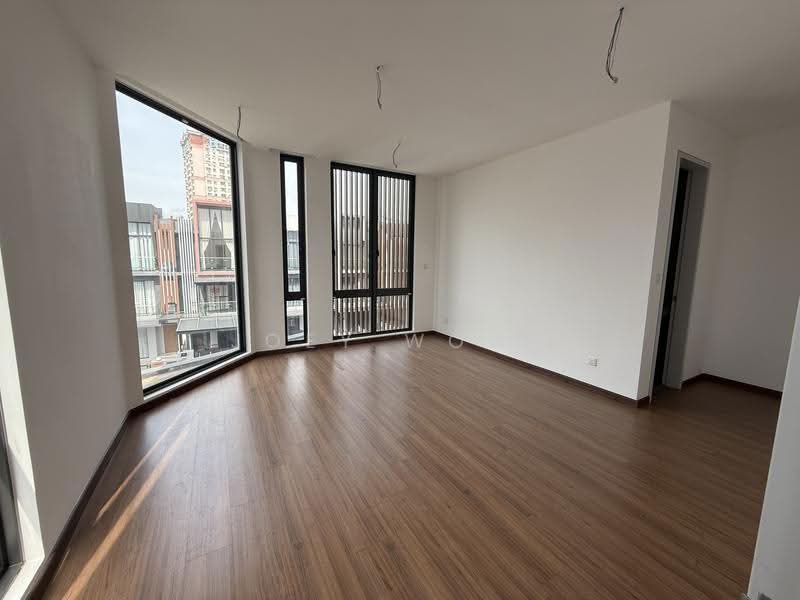 Rumah Teres 3-Tingkat untuk Dijual di Taman Puchong Legenda (Puchong) - Joey Wong - Living Room - PropertyGuru.com.my
