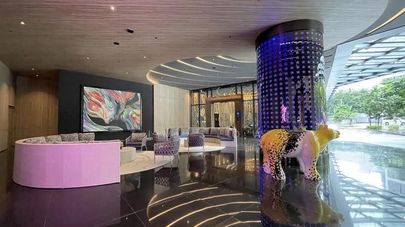 Service Residence for Rent at Star Residences Three - Tim Siow - Lobby - PropertyGuru.com.my