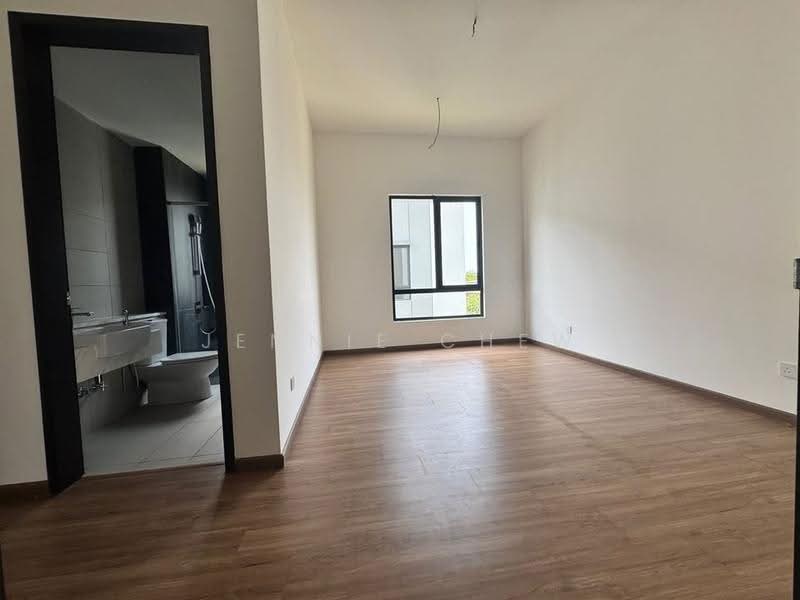 Bungalow House for Sale in Telok Panglima Garang (Selangor) - Jennie Chew - Bathroom - PropertyGuru.com.my