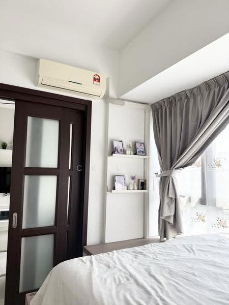Condominium for Rent at Bay Point @ Country Garden Danga Bay - CK Lim - Bedroom - PropertyGuru.com.my