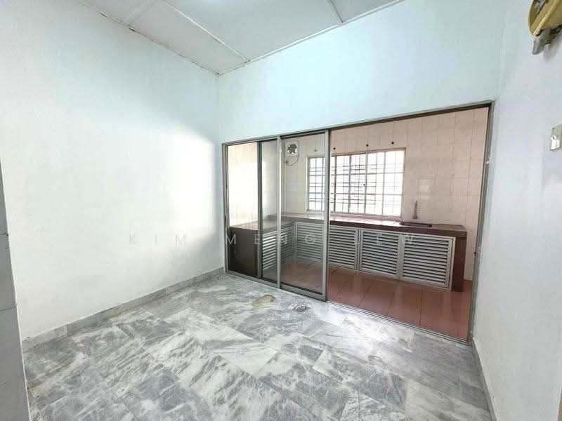 Rumah Teres 1-Tingkat untuk Dijual di Taman Sri Segambut (Segambut) - Kim Meng Lew - Kitchen - PropertyGuru.com.my