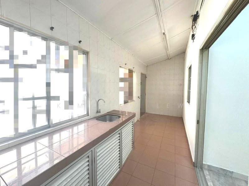 Rumah Teres 1-Tingkat untuk Dijual di Taman Sri Segambut (Segambut) - Kim Meng Lew - Kitchen - PropertyGuru.com.my