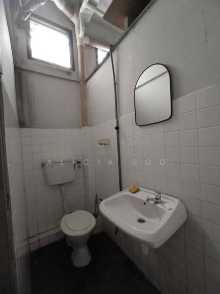Kedai untuk Disewa di Bandar Sri Damansara (Selangor) - Alicia Soo - Bathroom - PropertyGuru.com.my