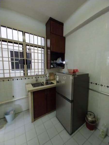 Condominium for Sale at Tiara View - Alisson Chew - Kitchen - PropertyGuru.com.my