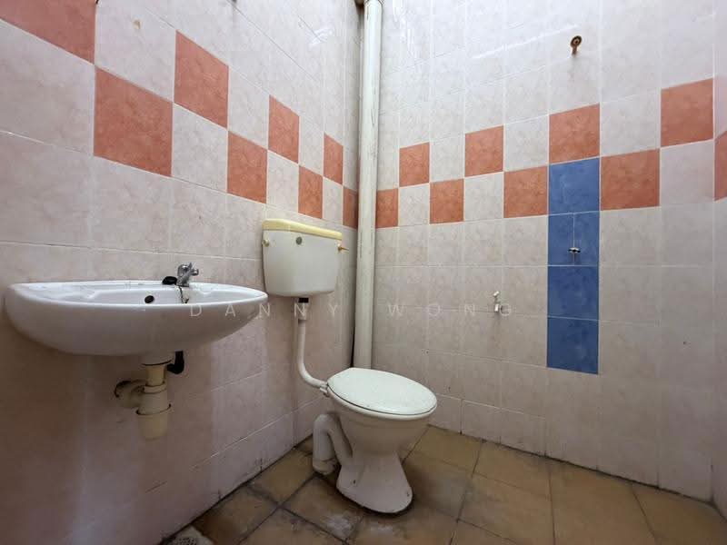 Rumah Teres 2-Tingkat untuk Dijual di Klang (Selangor) - Danny Wong - Bathroom - PropertyGuru.com.my