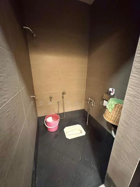 Rumah Berkembar untuk Dijual di Austin Perdana (Tebrau) - Edward Oo - Bathroom - PropertyGuru.com.my