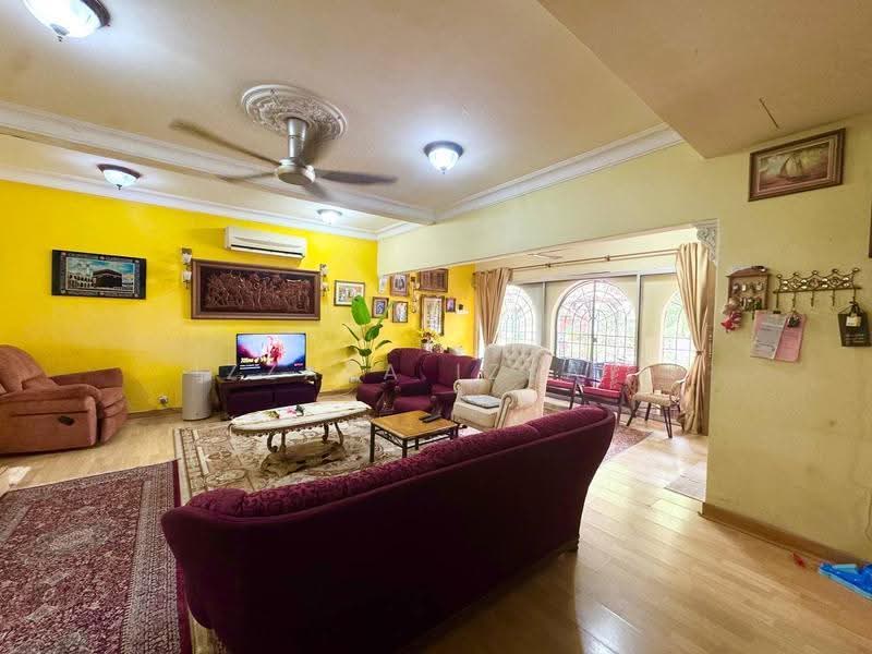 Bungalow House untuk Dijual di Taman Tun Dr Ismail (Kuala Lumpur) - Izzaza Izzati - Living Room - PropertyGuru.com.my