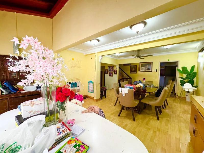Bungalow House untuk Dijual di Taman Tun Dr Ismail (Kuala Lumpur) - Izzaza Izzati - Living Room - PropertyGuru.com.my