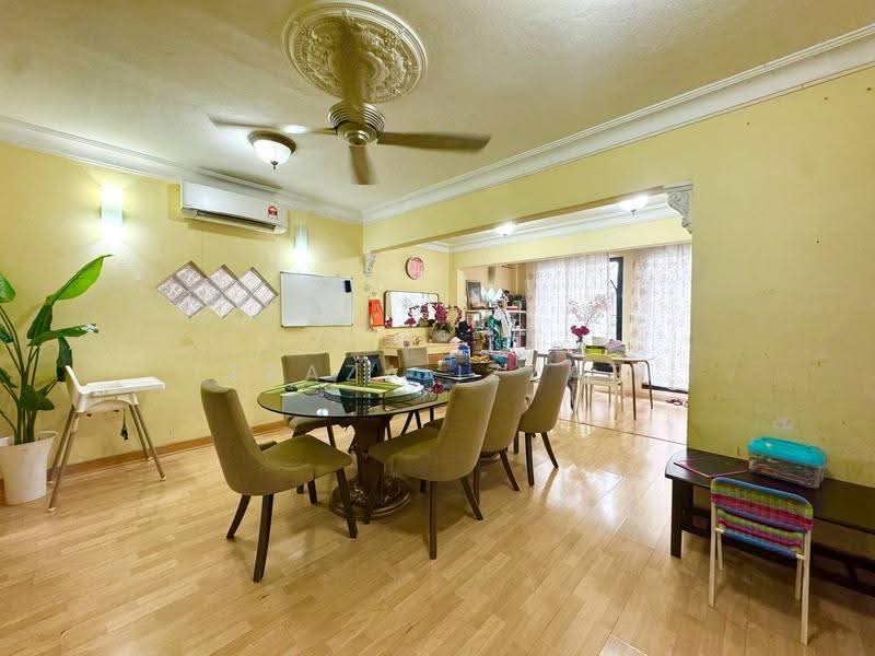 Bungalow House untuk Dijual di Taman Tun Dr Ismail (Kuala Lumpur) - Izzaza Izzati - Dining Room - PropertyGuru.com.my