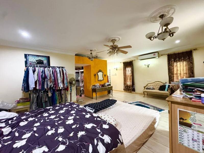 Bungalow House untuk Dijual di Taman Tun Dr Ismail (Kuala Lumpur) - Izzaza Izzati - Bedroom - PropertyGuru.com.my
