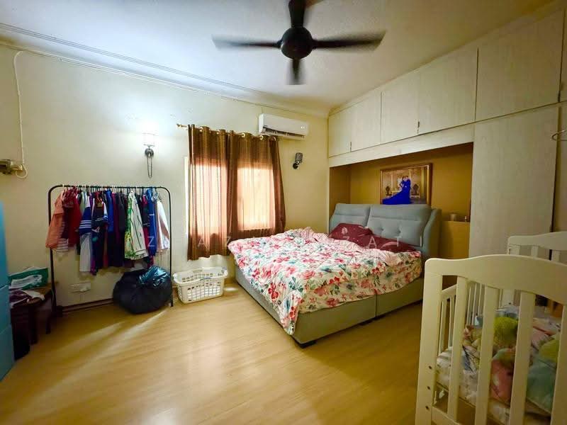 Bungalow House untuk Dijual di Taman Tun Dr Ismail (Kuala Lumpur) - Izzaza Izzati - Bedroom - PropertyGuru.com.my