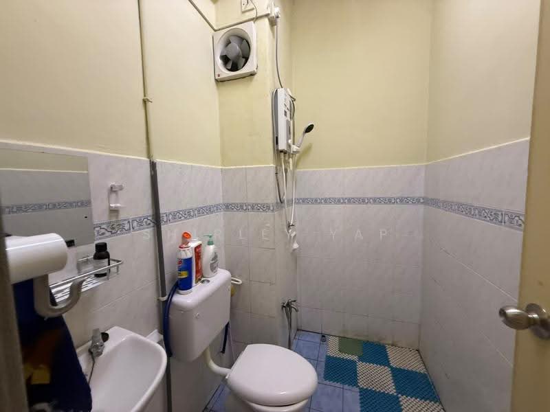 Townhouse for Rent in Johor Bahru (Johor) - Shirley Yap - Bathroom - PropertyGuru.com.my