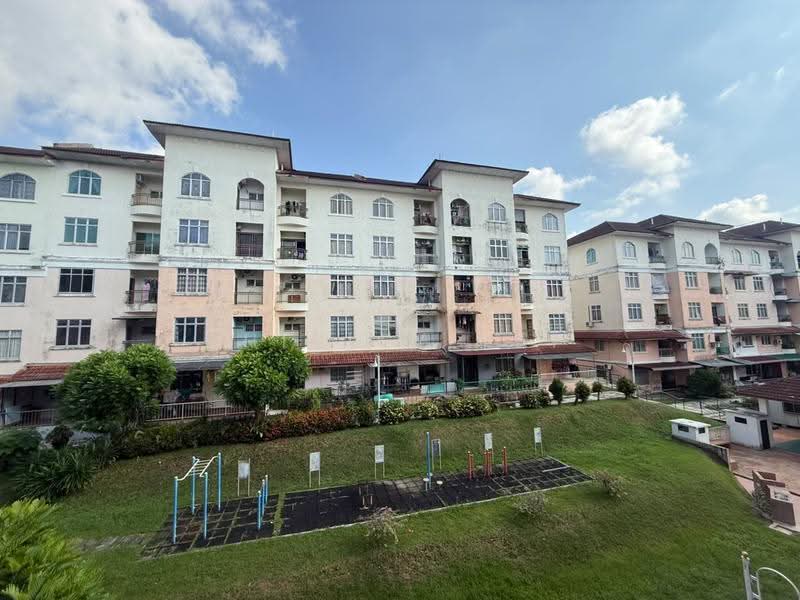 Townhouse for Rent in Johor Bahru (Johor) - Shirley Yap - Exterior - PropertyGuru.com.my
