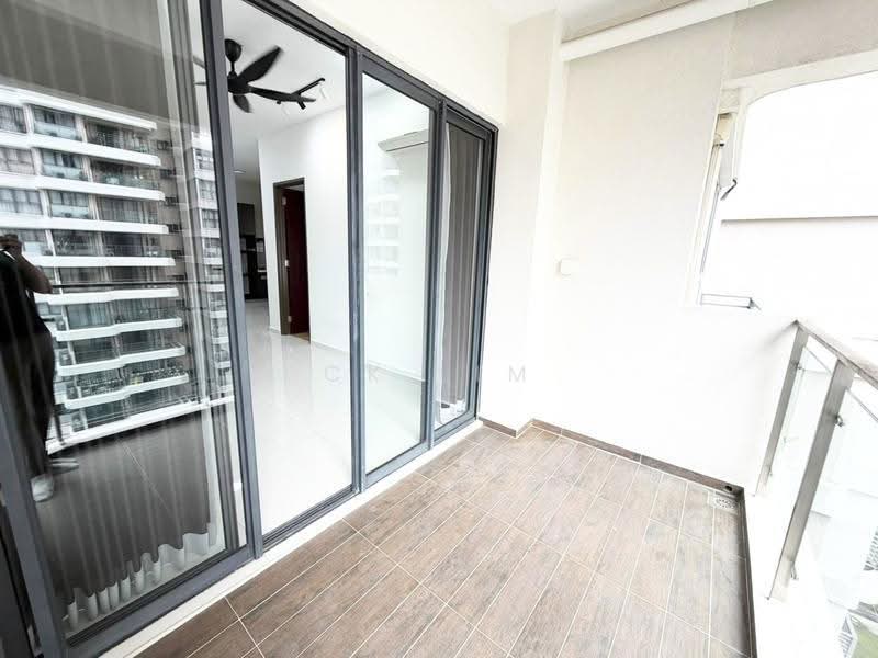 Condominium for Rent at Bay Point @ Country Garden Danga Bay - CK Lim - Balcony - PropertyGuru.com.my