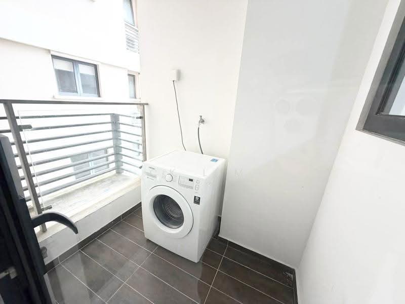 Condominium for Rent at Bay Point @ Country Garden Danga Bay - CK Lim - Balcony - PropertyGuru.com.my