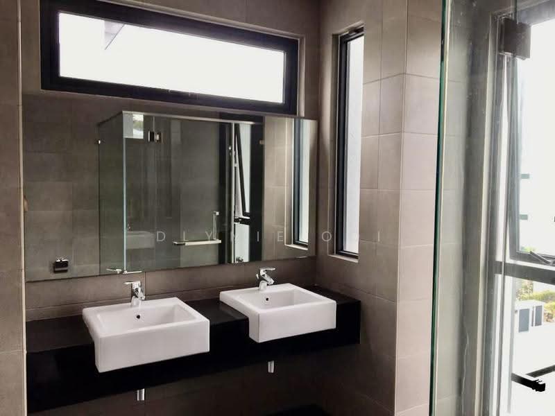 Rumah Teres 2-Tingkat untuk Dijual di Sunway Montana (Setapak) - Dlynie Ooi - Bathroom - PropertyGuru.com.my
