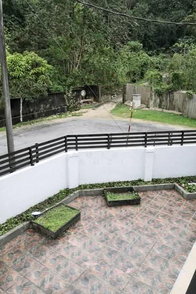 Rumah Teres 2-Tingkat untuk Disewa di Ampang Saujana (Ampang) - Amir Fauzi - Garden - PropertyGuru.com.my
