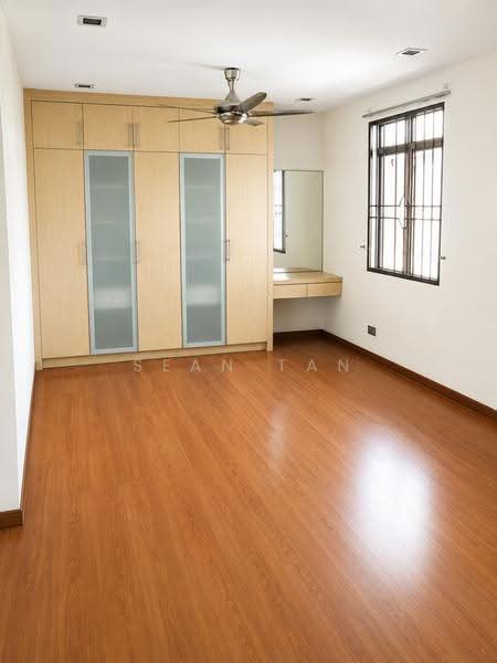 Bungalow House untuk Dijual di Kota Emerald (Rawang) - SEAN TAN - Bedroom - PropertyGuru.com.my