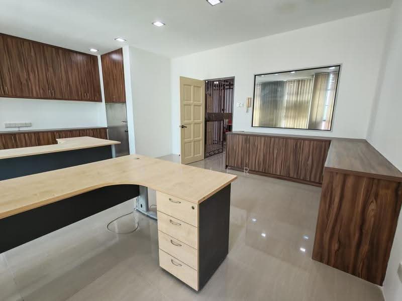 Shop / Office for Sale in Kampung Sungai Kayu Ara (Petaling Jaya) - Ken Ler - Interior - PropertyGuru.com.my
